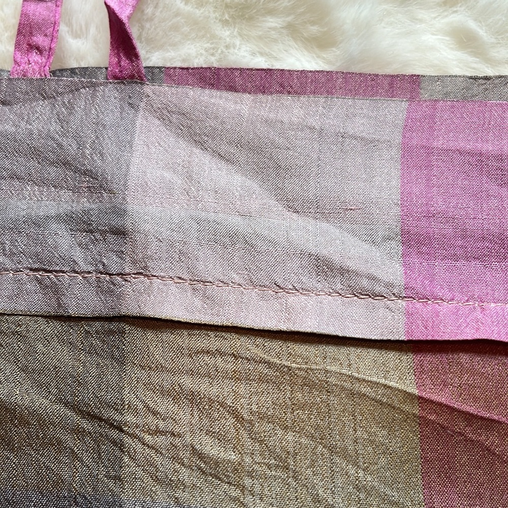 Silk top - Picture 2 of 5